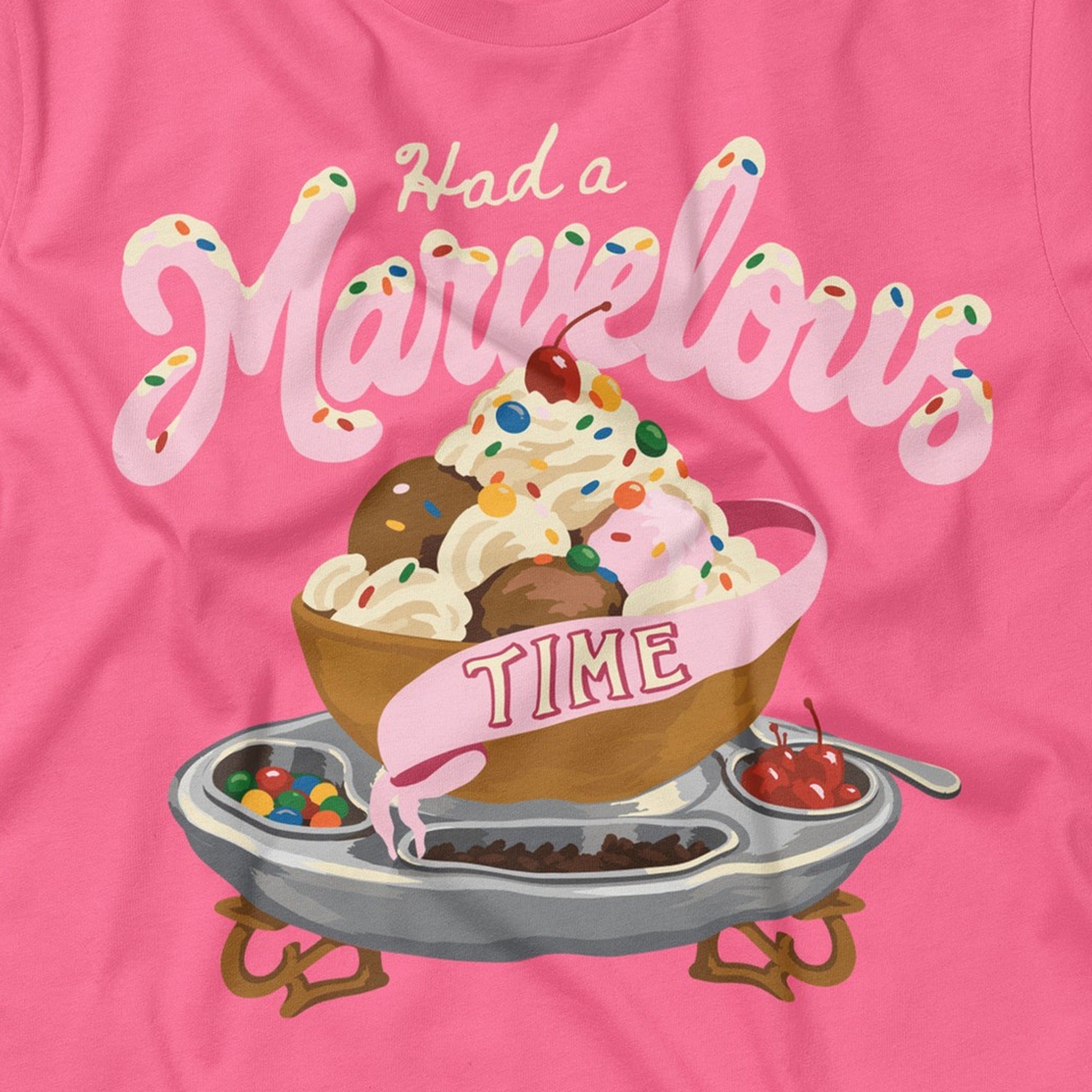 Had a Marvelous Time Sundae Tee print close-up
